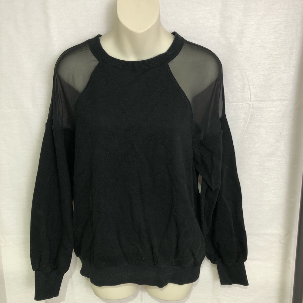 Black sweatshirt